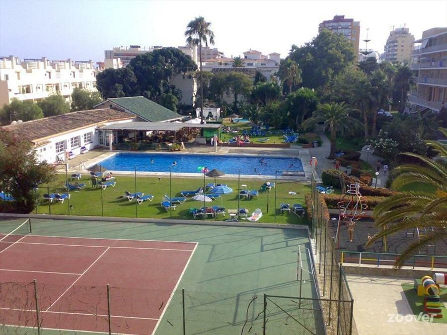 Carihuela Park Palace - Cocasa Torremolinos Exterior photo